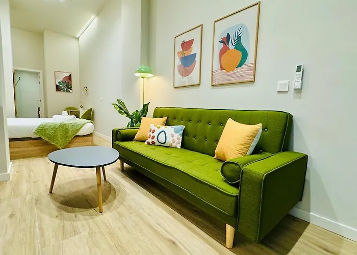 Modern & Cozy Flat Close To Center